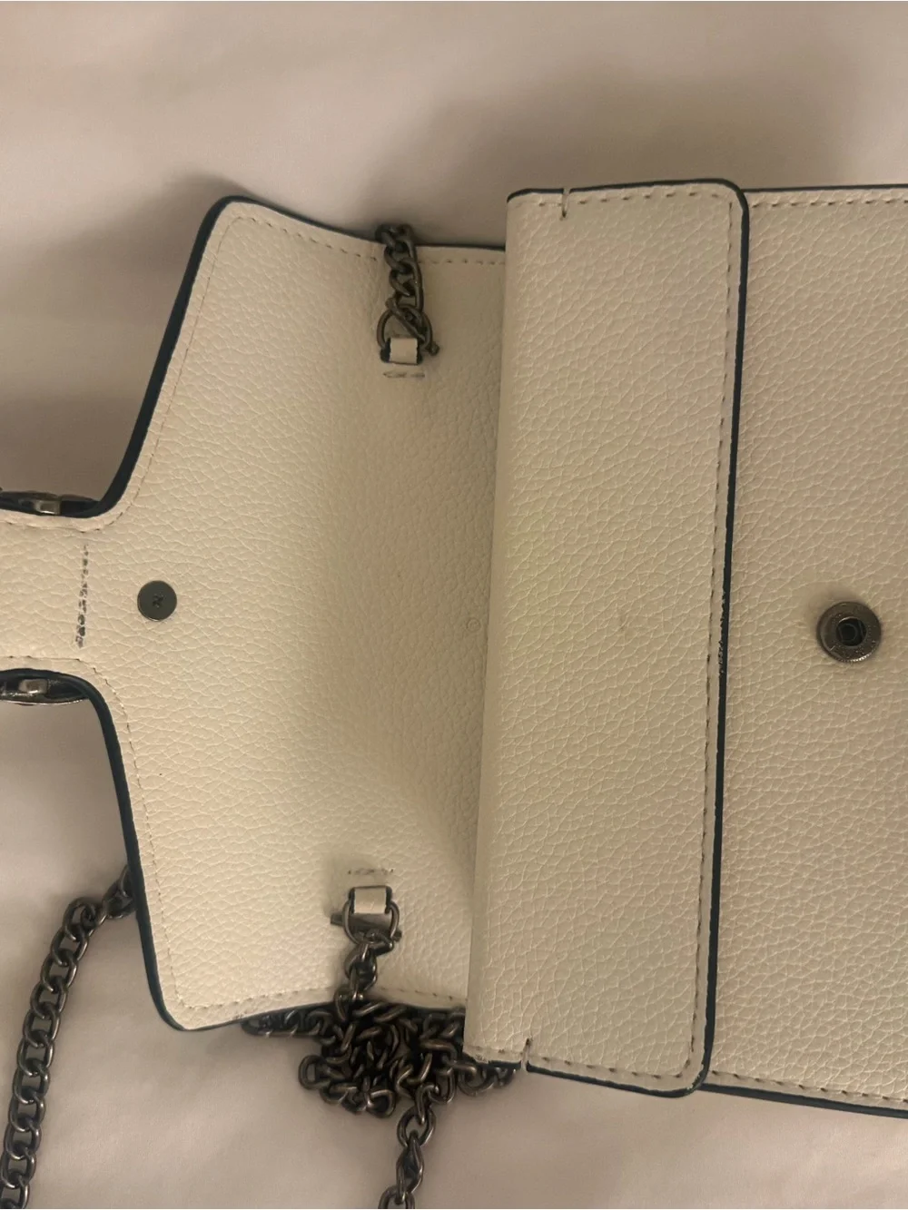 Ivory Leather Chain Crossbody Bag with Decorative Metal Horseshoe
